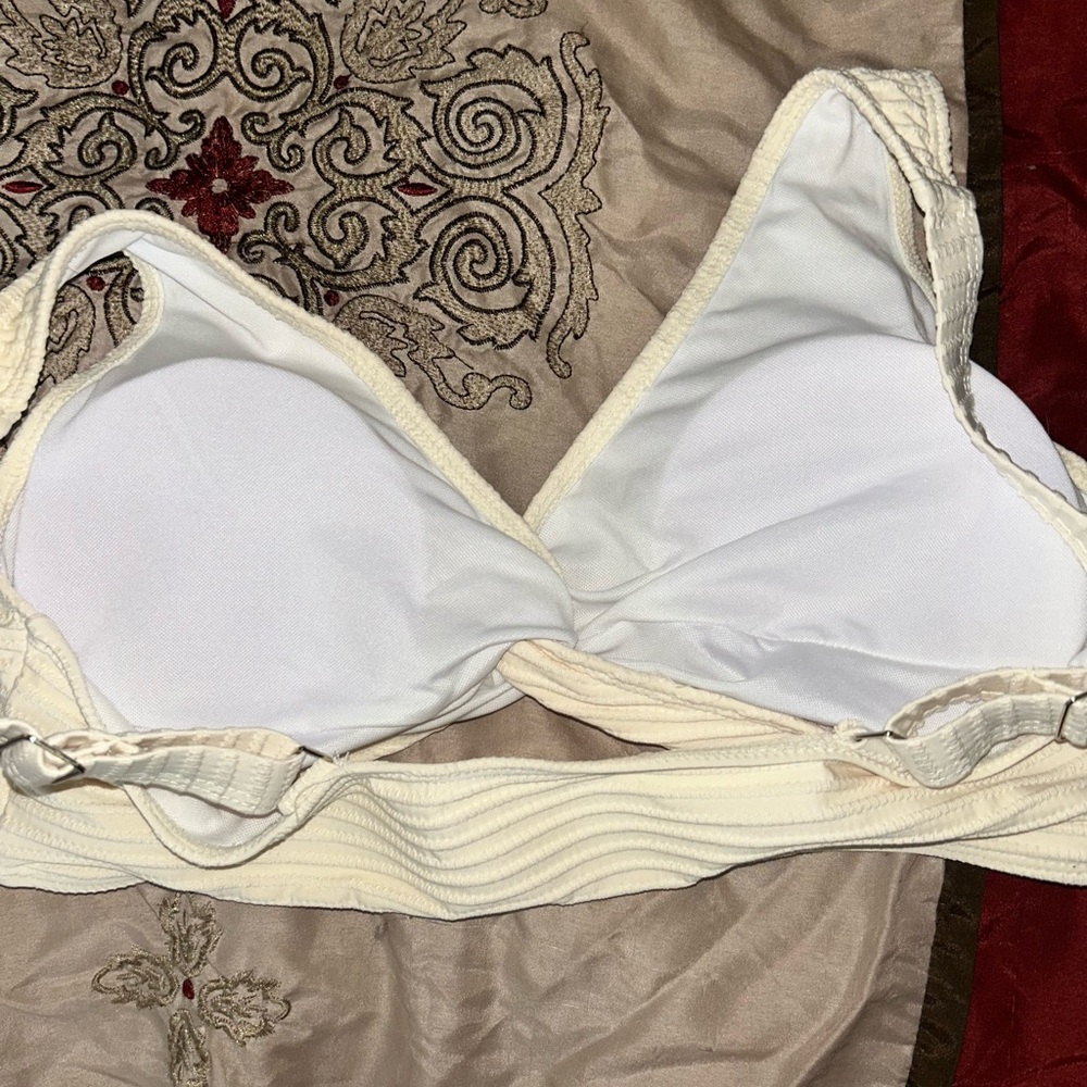 Cream Ribbed Bikini Top XL - Picture 2 of 4